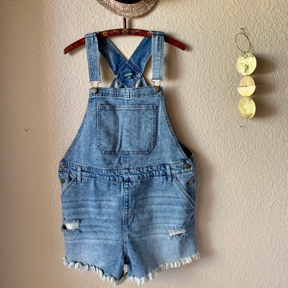 Wild Fable Distressed Overall Shorts XXL